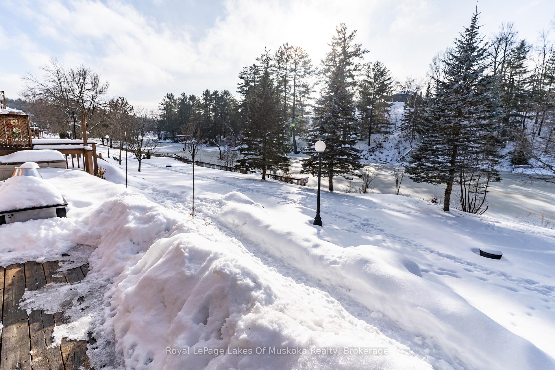 Photo 23 of 55 Shoreline Drive, Bracebridge, Macaulay — HOMEH