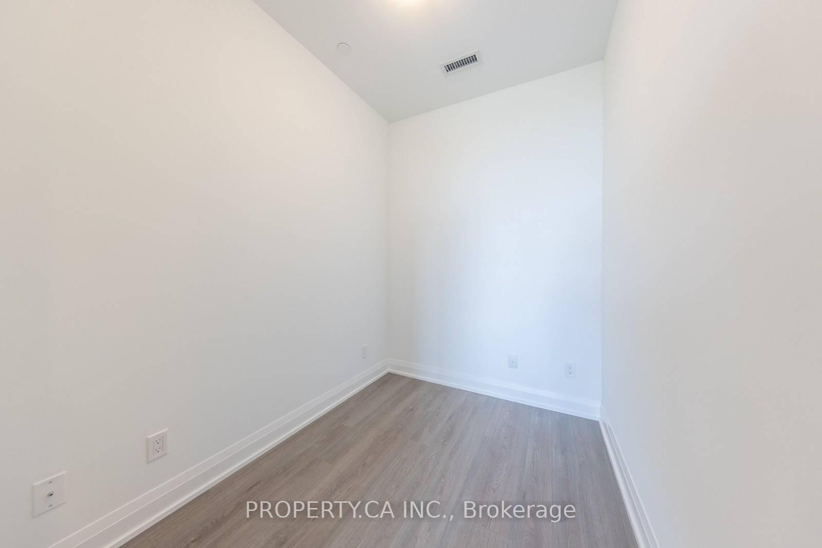 Photo 11 of Unit 402, 1 Belsize Drive, Toronto, Mount Pleasant East — HOMEH