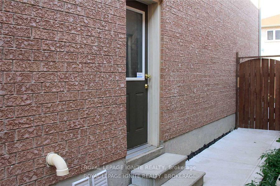 Photo 22 of 34 Sugarberry Drive, Brampton, Credit Valley — HOMEH