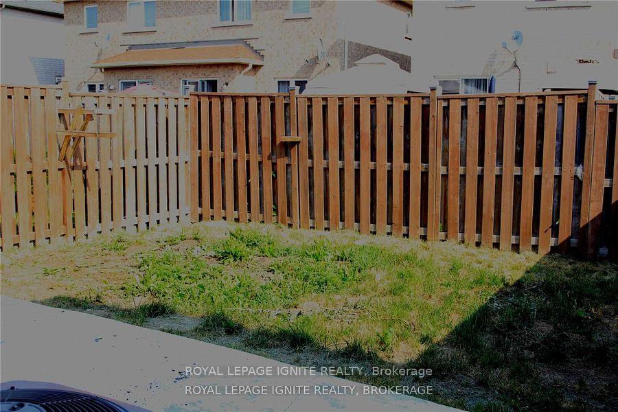 Photo 24 of 34 Sugarberry Drive, Brampton, Credit Valley — HOMEH