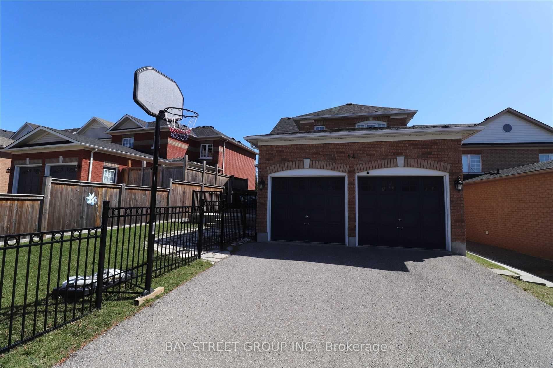 Photo 1 of 14 Mccartney Avenue, Whitby, Williamsburg — HOMEH