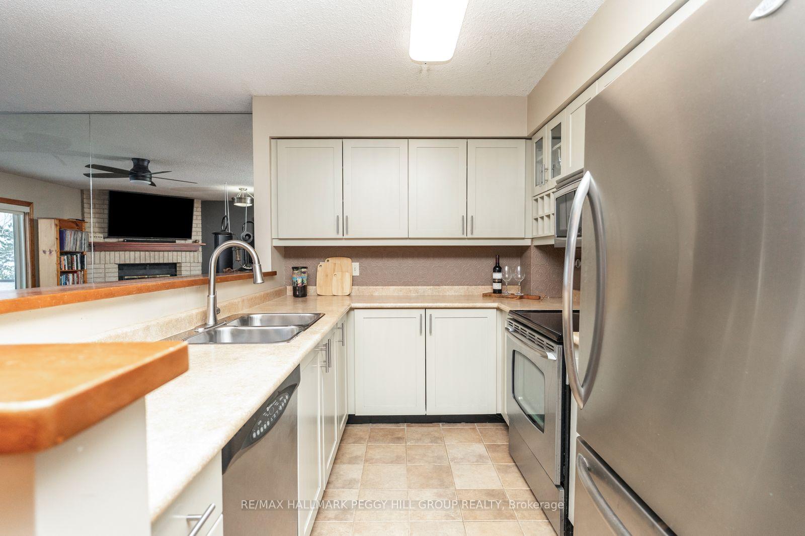 Photo 5 of Unit 121, 8 Ramblings Way, Collingwood — HOMEH