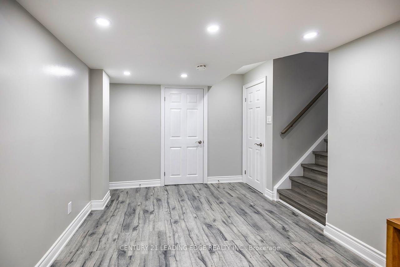 Photo 22 of 121 Trail Ridge Lane, Markham, Berczy — HOMEH