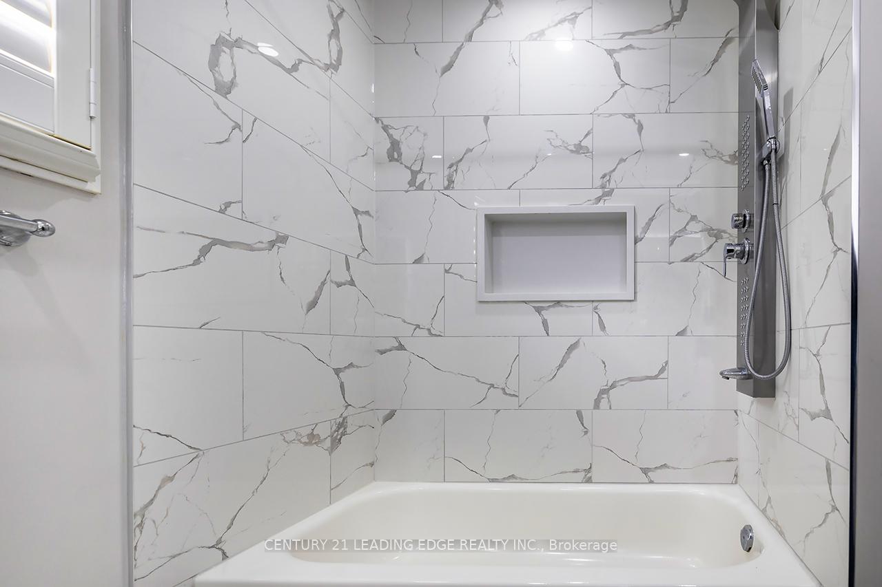 Photo 28 of 121 Trail Ridge Lane, Markham, Berczy — HOMEH