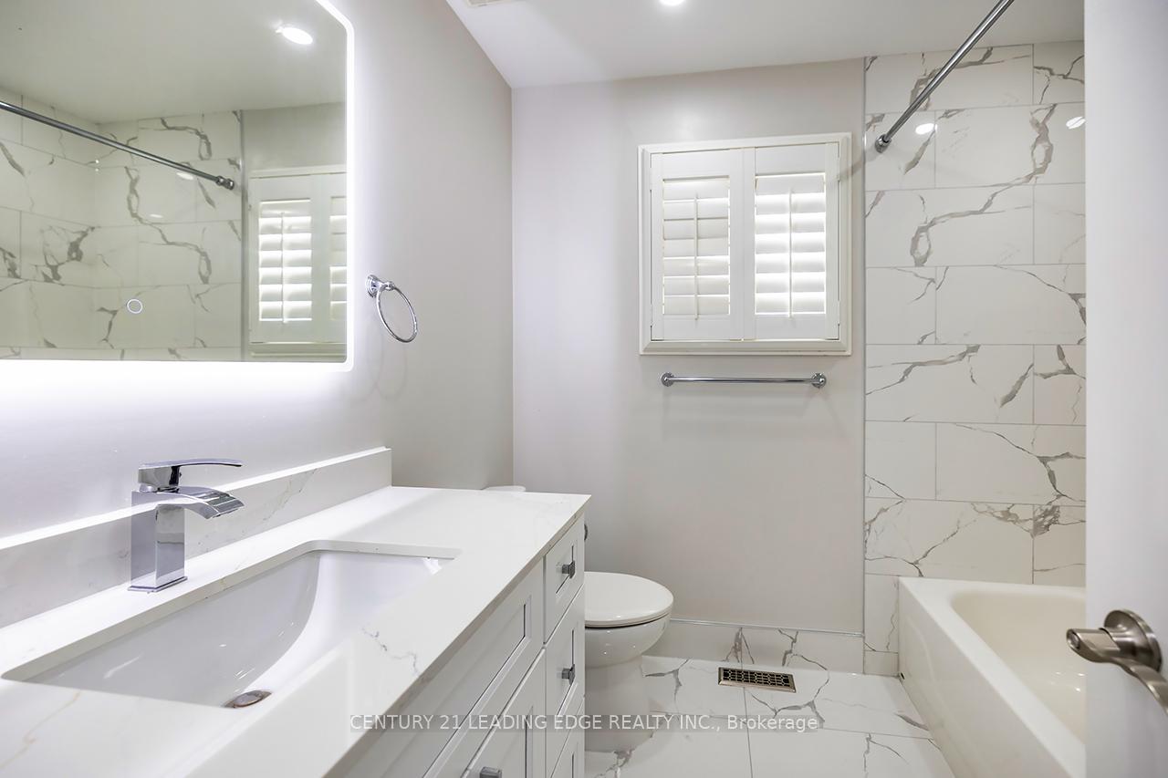 Photo 30 of 121 Trail Ridge Lane, Markham, Berczy — HOMEH