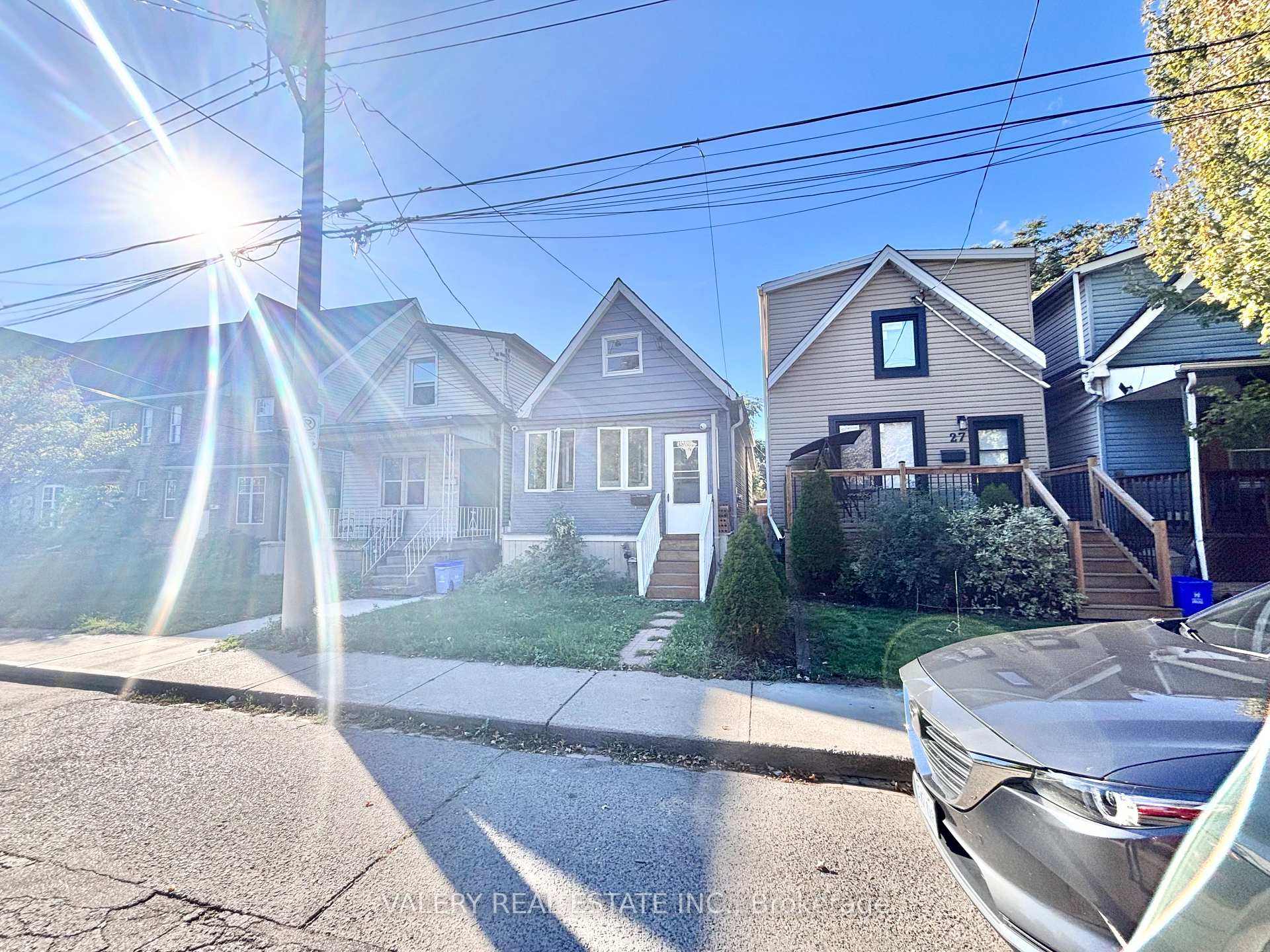 Photo 1 of 25 Niagara Street, Hamilton, Industrial Sector — HOMEH