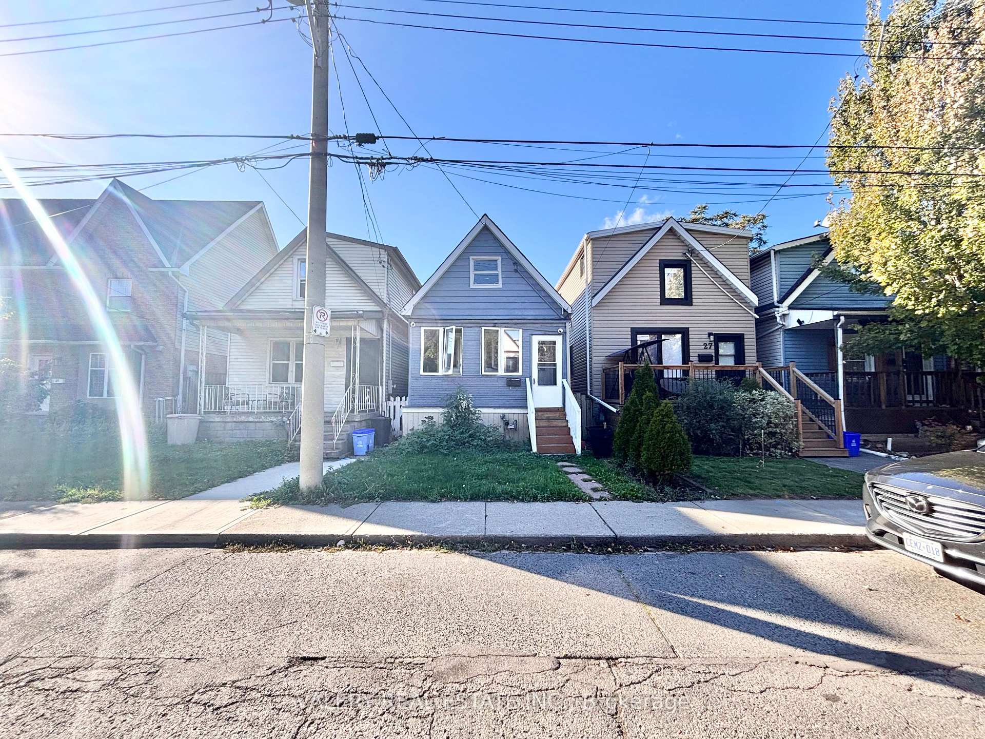 Photo 2 of 25 Niagara Street, Hamilton, Industrial Sector — HOMEH
