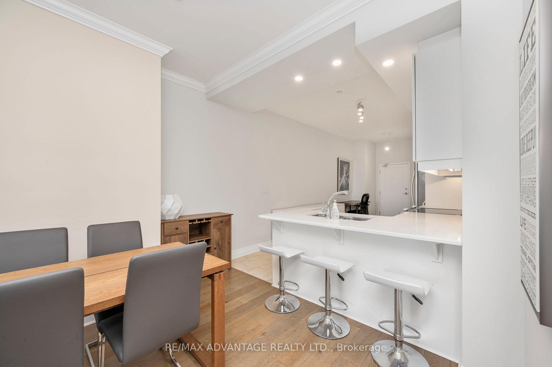Photo 11 of Unit 2002, 505 Talbot Street, London, East F — HOMEH