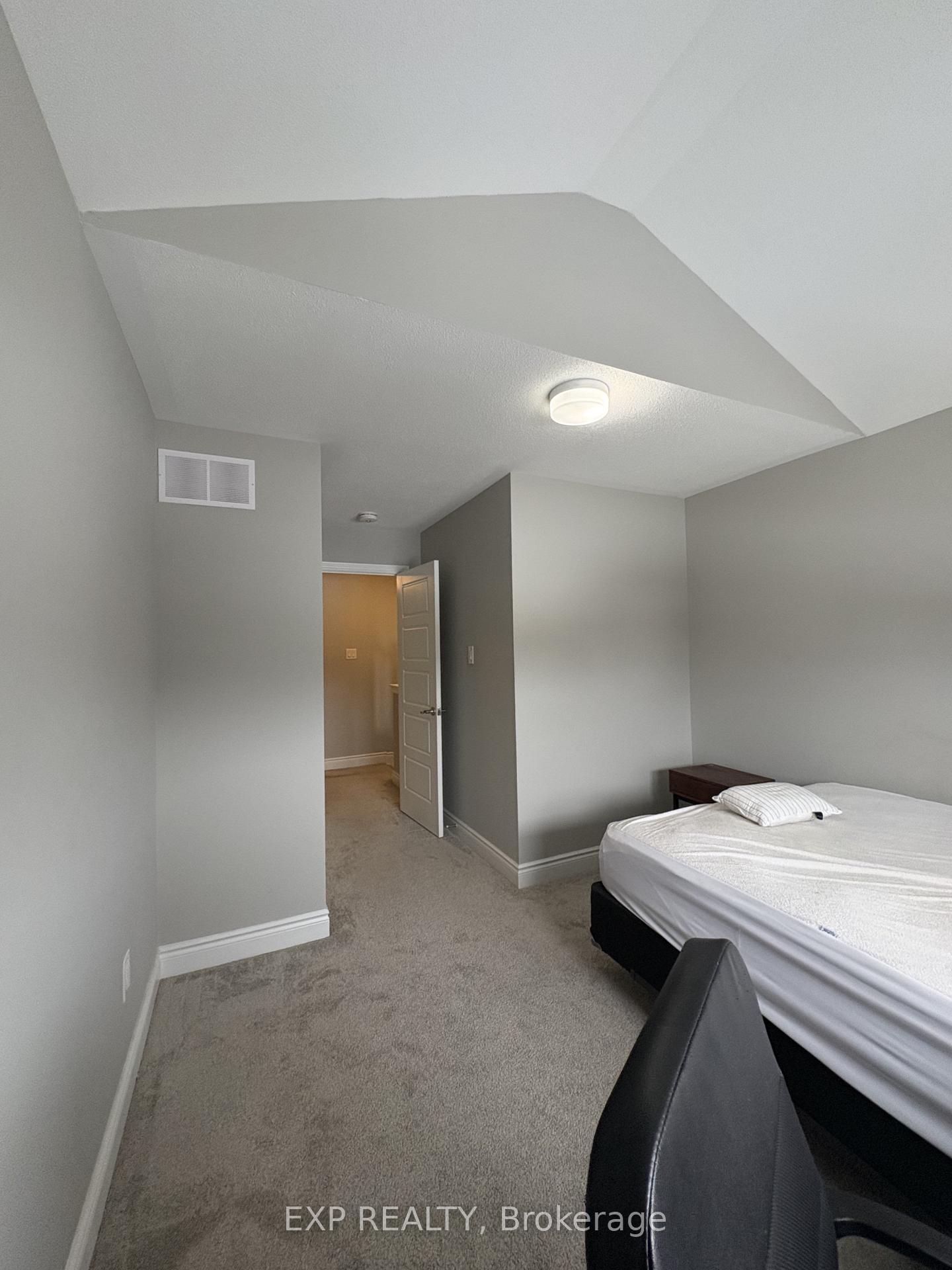 Photo 14 of 677 Allied Mews, Ottawa, Stittsville (North) — HOMEH