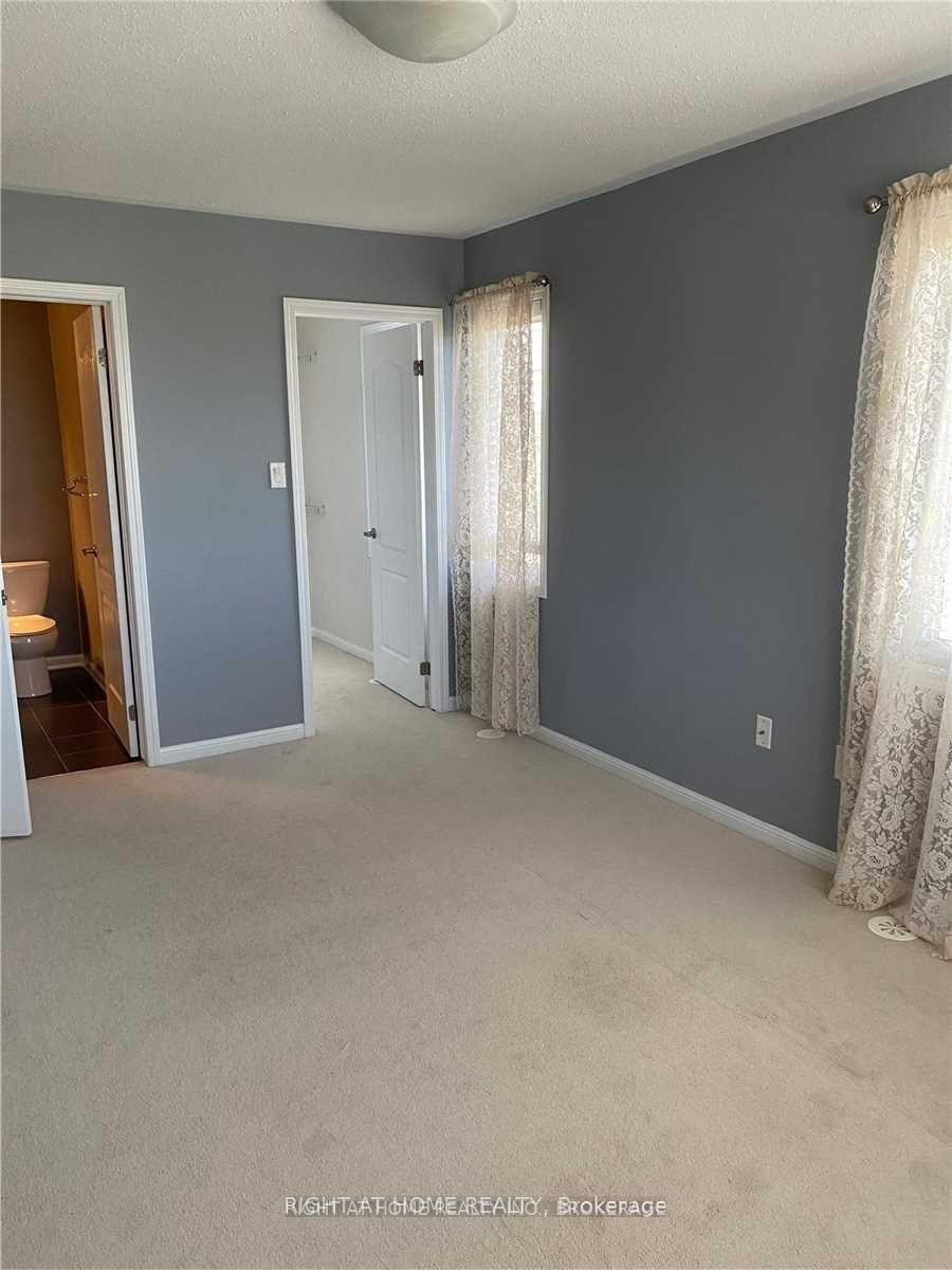 Photo 9 of 941 Nadalin Heights, Milton, Willmott — HOMEH
