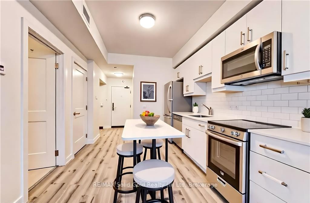 Photo 4 of Unit 309, 247 Northfield Drive E, Waterloo — HOMEH