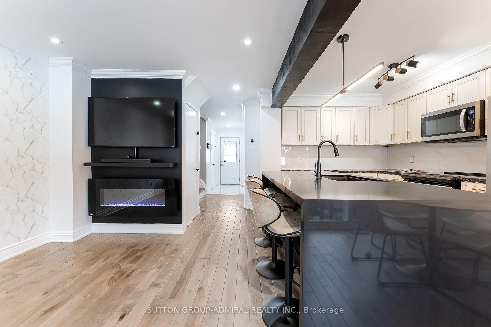 Photo 9 of Unit 211, 10 Bassett Boulevard, Whitby, Pringle Creek — HOMEH