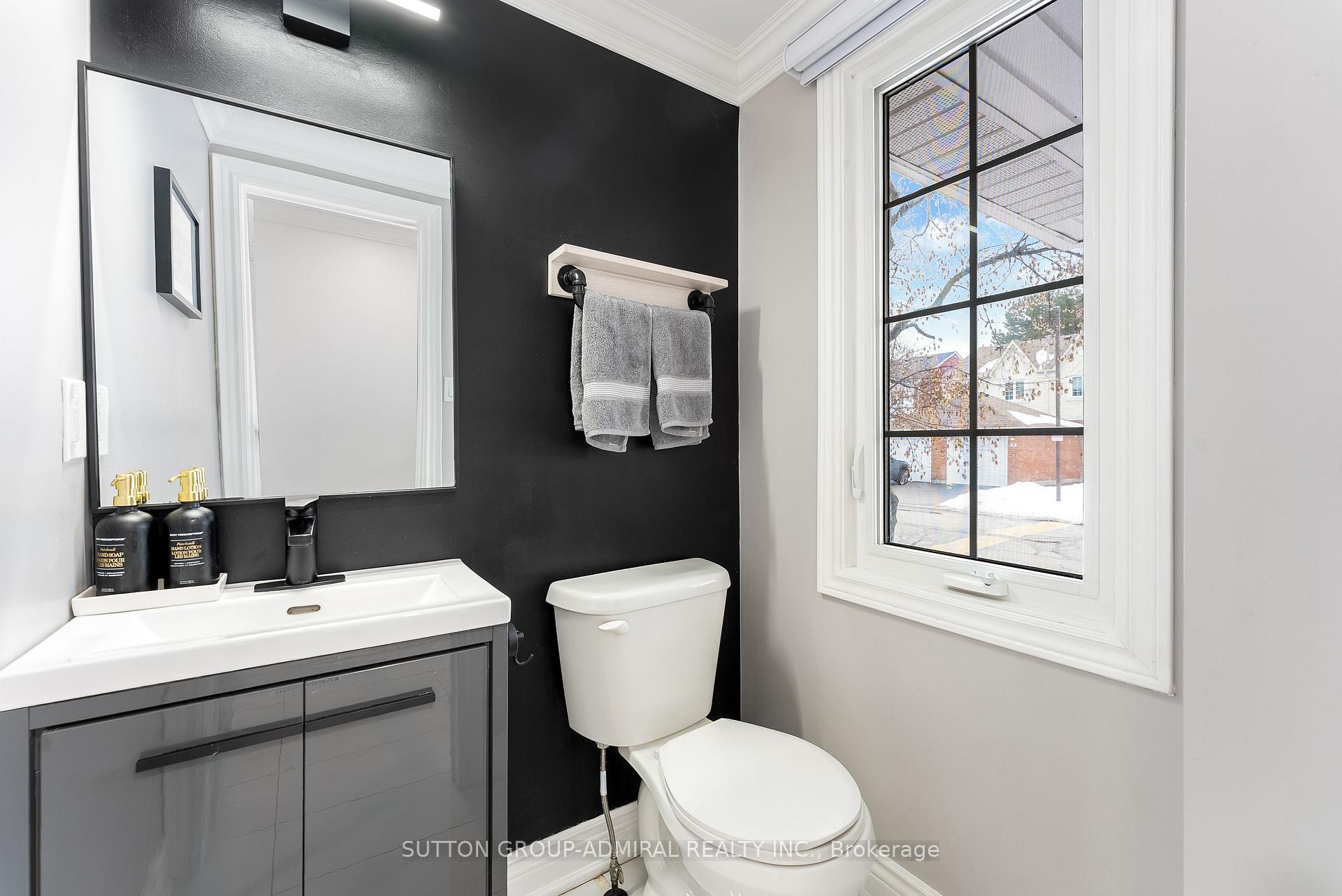 Photo 11 of Unit 211, 10 Bassett Boulevard, Whitby, Pringle Creek — HOMEH