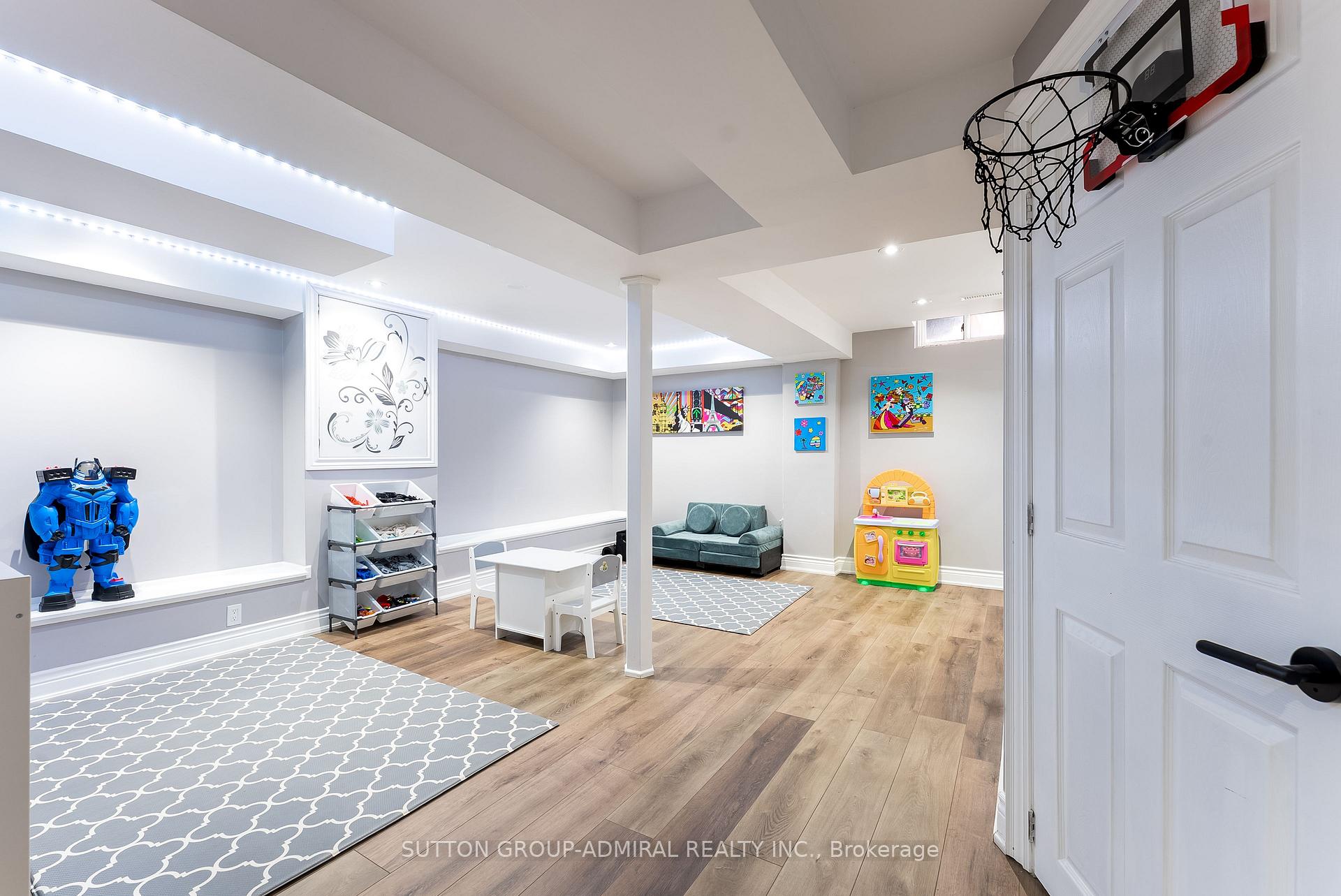 Photo 25 of Unit 211, 10 Bassett Boulevard, Whitby, Pringle Creek — HOMEH