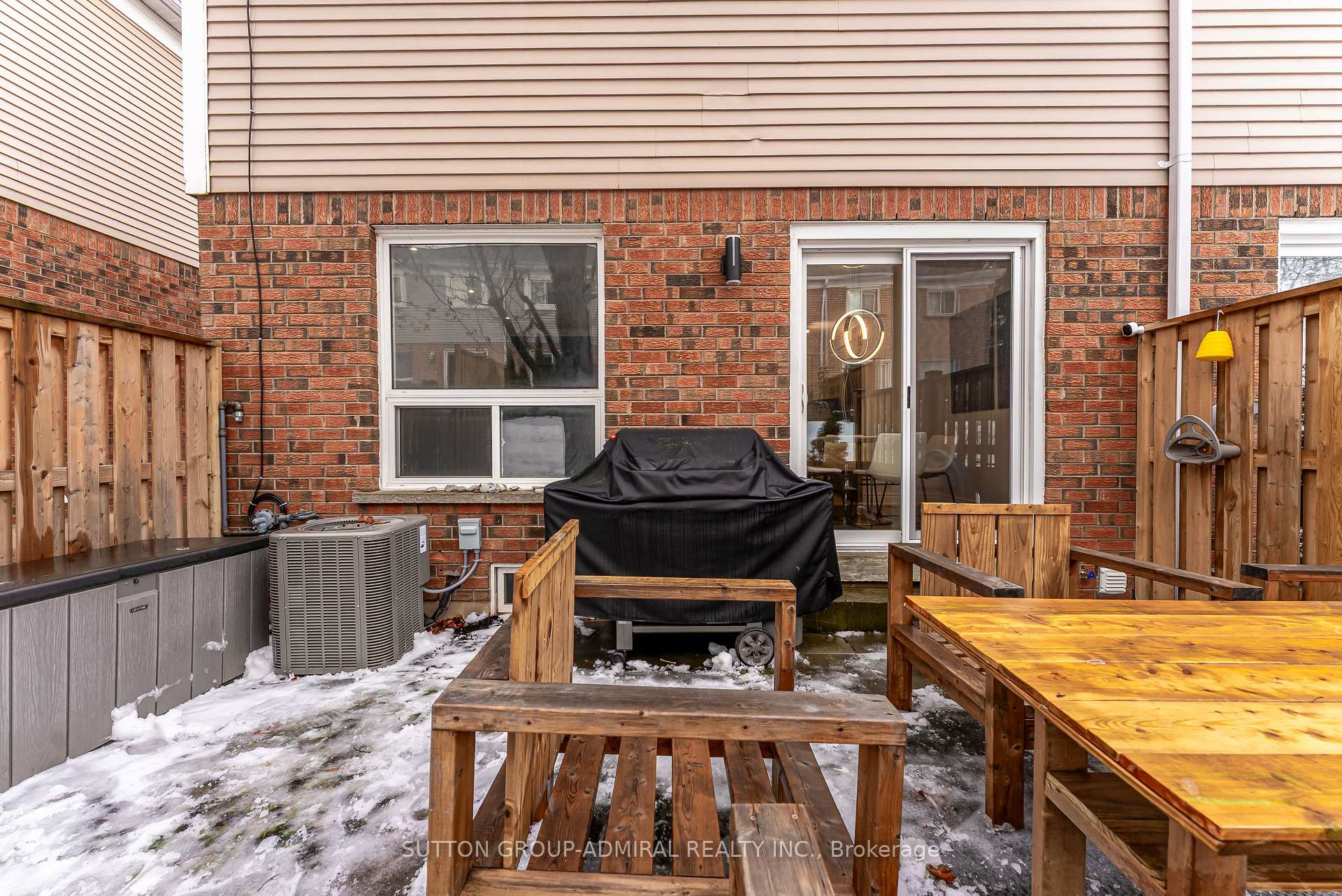 Photo 32 of Unit 211, 10 Bassett Boulevard, Whitby, Pringle Creek — HOMEH