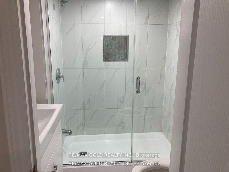 Photo 4 of Unit Studio, 52 Mincing Trail, Brampton, Northwest Brampton — HOMEH