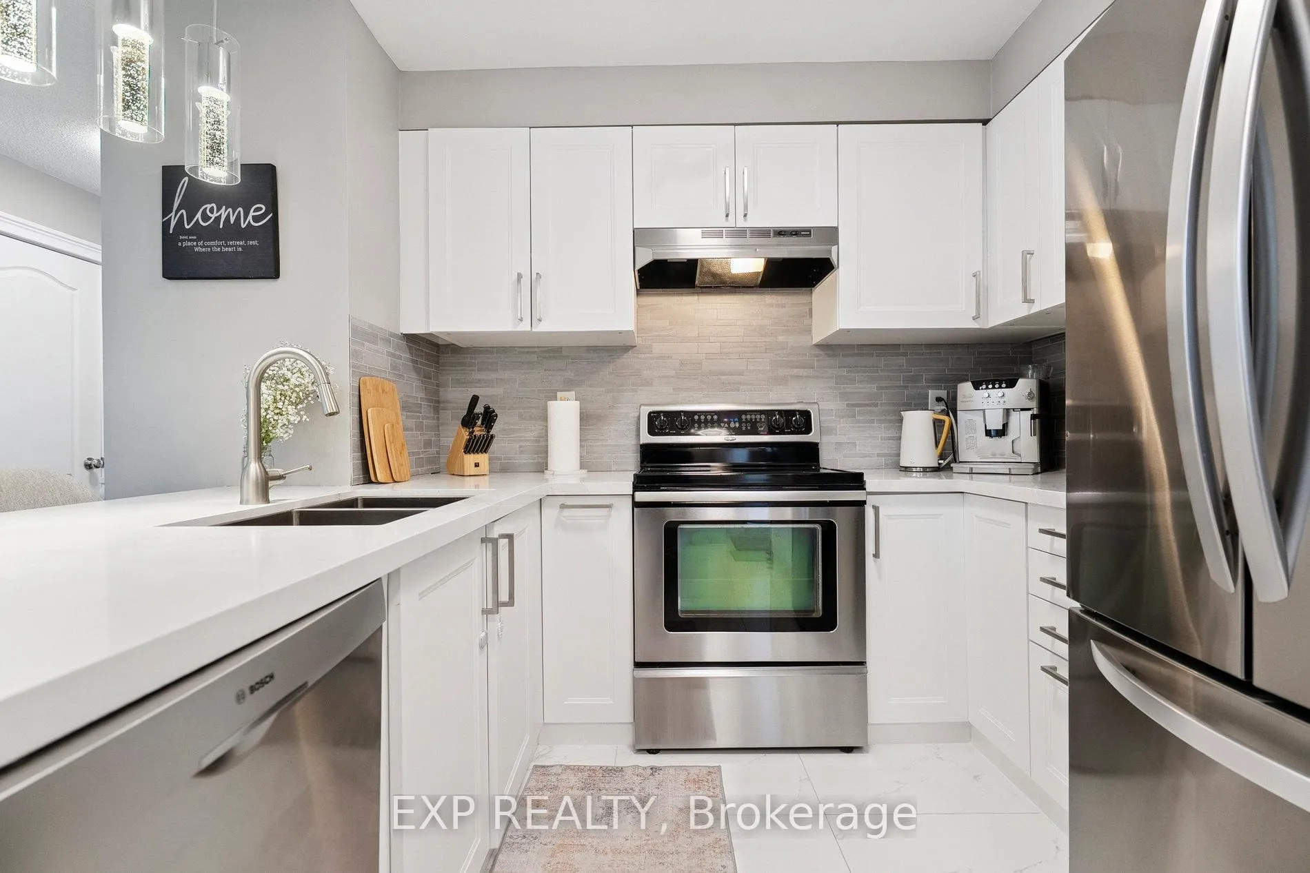 Photo 14 of 132 Harnesworth Crescent, Hamilton, Waterdown — HOMEH