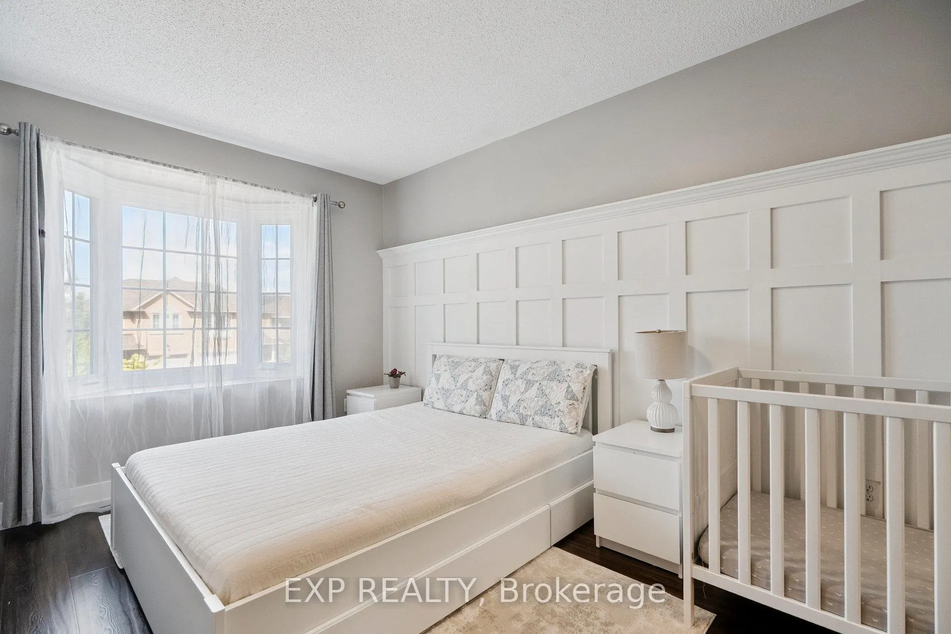 Photo 19 of 132 Harnesworth Crescent, Hamilton, Waterdown — HOMEH