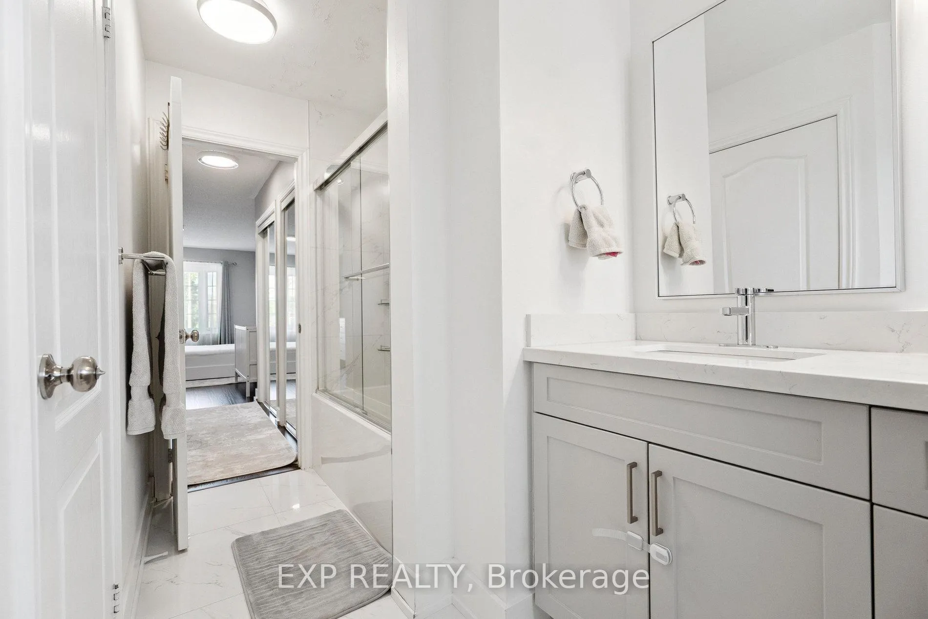 Photo 25 of 132 Harnesworth Crescent, Hamilton, Waterdown — HOMEH