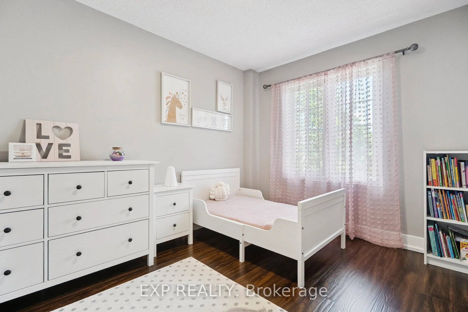 Photo 27 of 132 Harnesworth Crescent, Hamilton, Waterdown — HOMEH