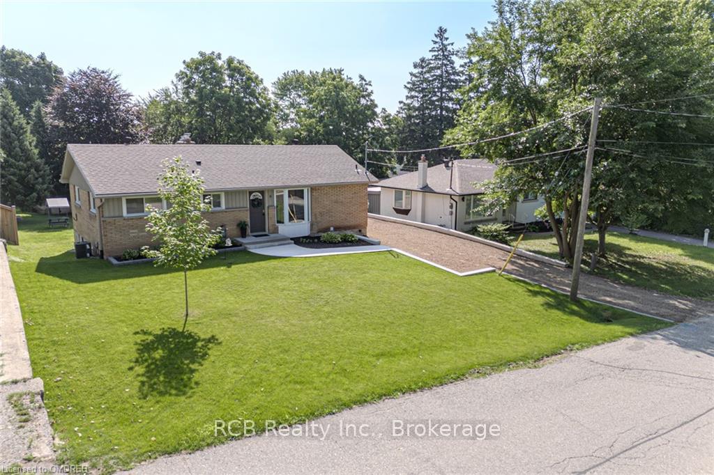 Photo 1 of 6 Lillian Street E, Brant, South Dumfries — HOMEH