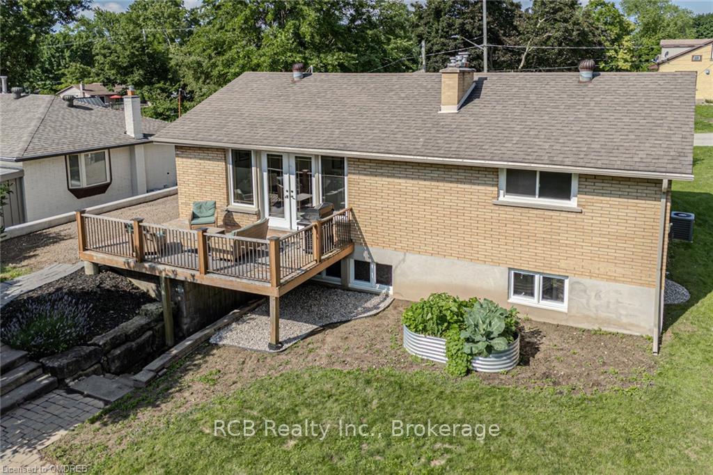 Photo 6 of 6 Lillian Street E, Brant, South Dumfries — HOMEH