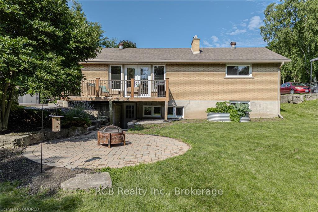 Photo 8 of 6 Lillian Street E, Brant, South Dumfries — HOMEH