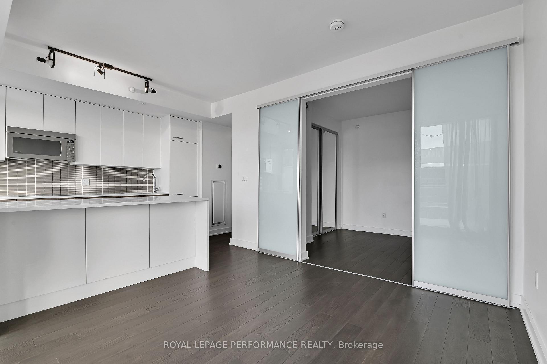 Photo 6 of Unit 1102, 111 Champagne Avenue S, Ottawa, West Centre Town — HOMEH