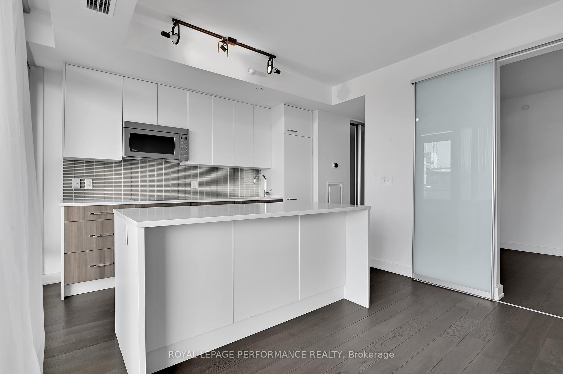 Photo 8 of Unit 1102, 111 Champagne Avenue S, Ottawa, West Centre Town — HOMEH