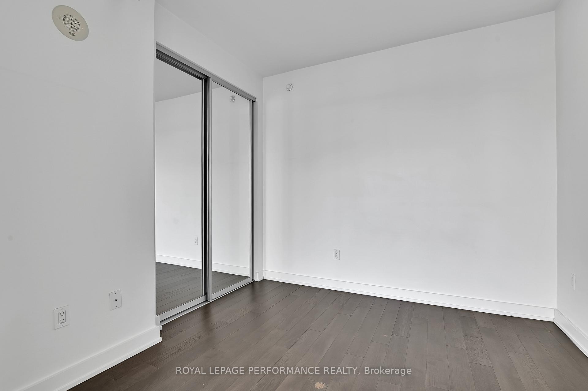 Photo 15 of Unit 1102, 111 Champagne Avenue S, Ottawa, West Centre Town — HOMEH