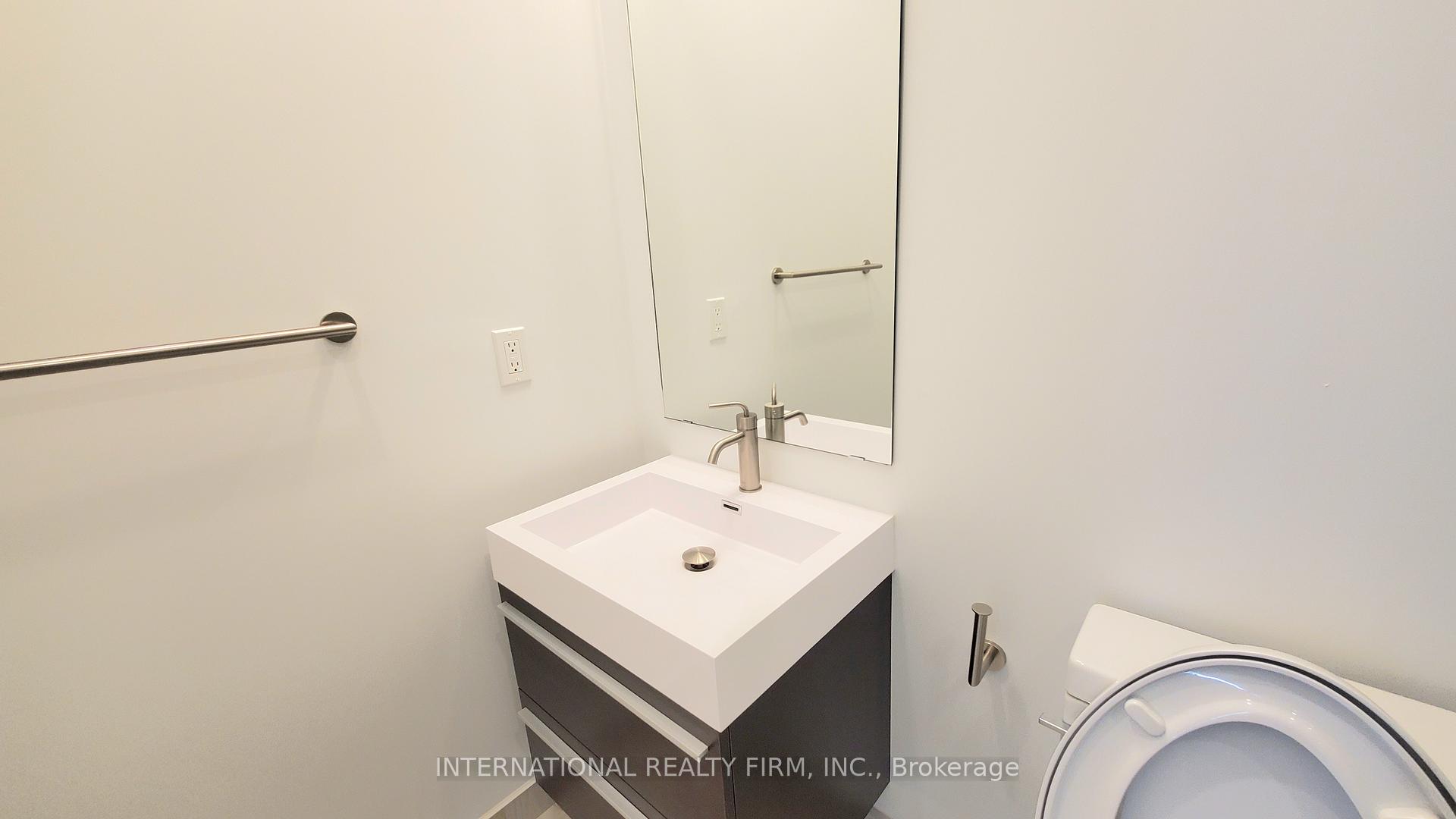 Photo 22 of Unit 4605, 39 Roehampton Avenue, Toronto, Mount Pleasant West — HOMEH