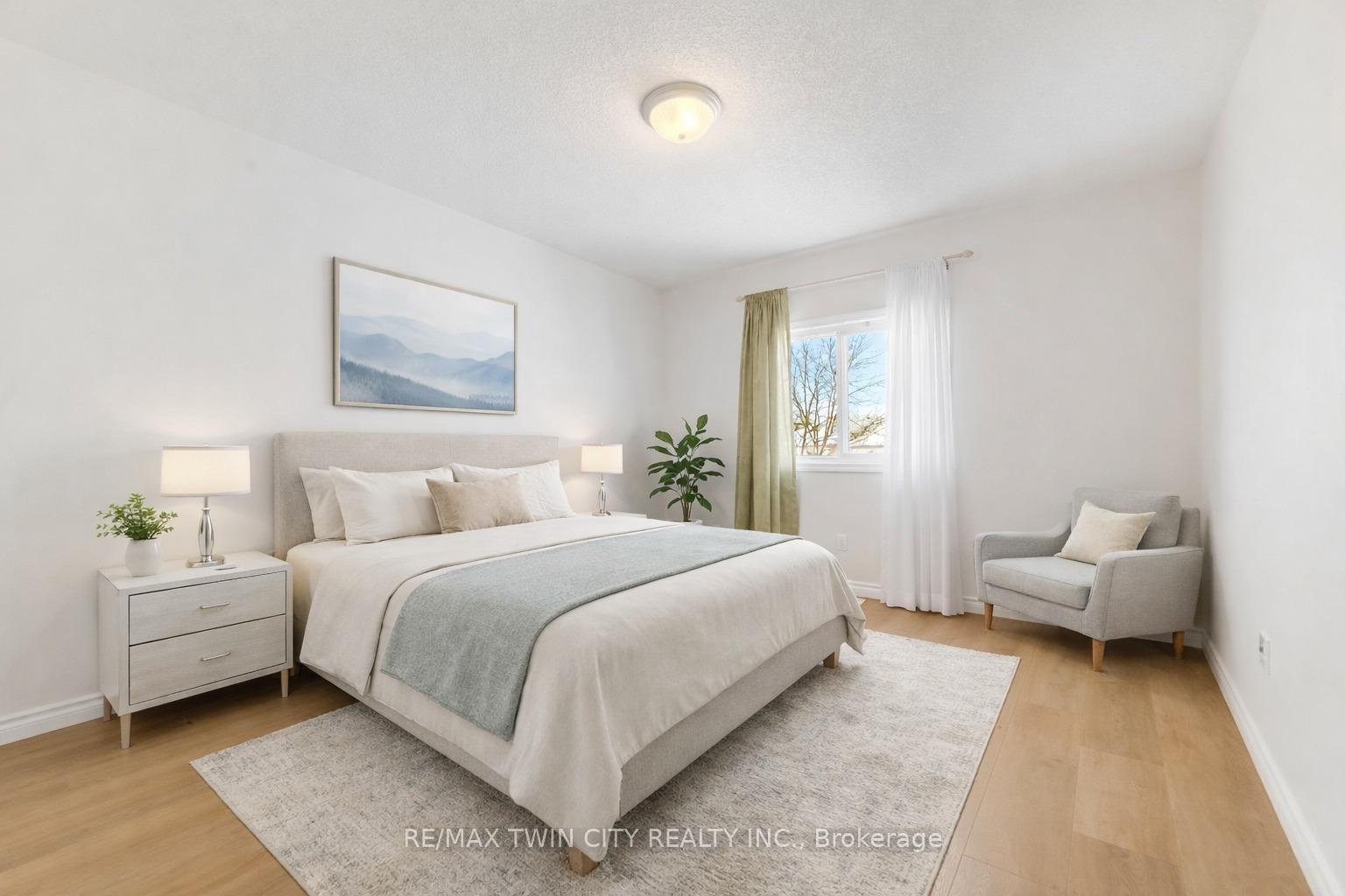 Photo 28 of 220 Lemon Grass Crescent, Kitchener — HOMEH