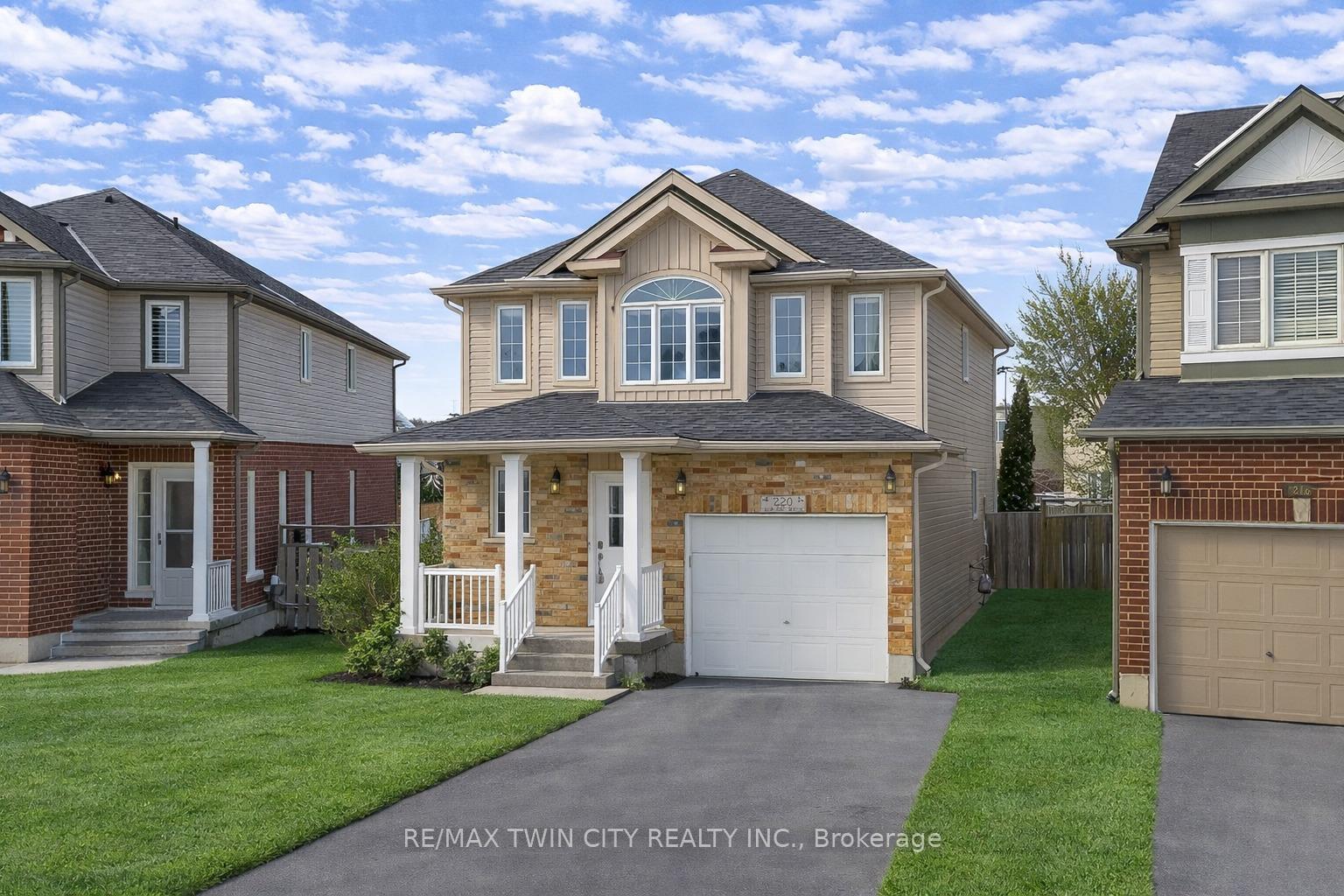 Photo 43 of 220 Lemon Grass Crescent, Kitchener — HOMEH