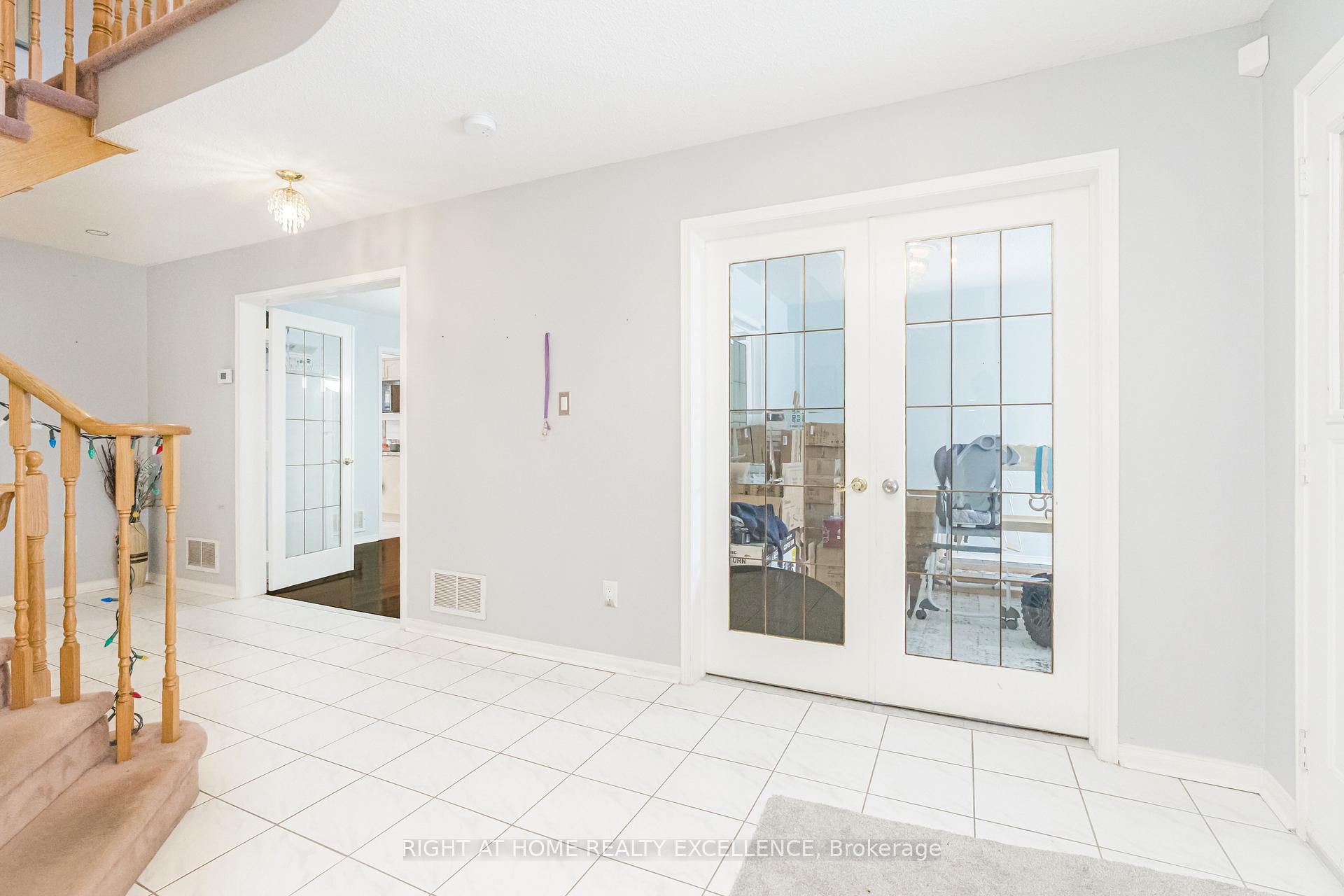 Photo 5 of 106 Royal Valley Drive, Caledon, Rural Caledon — HOMEH