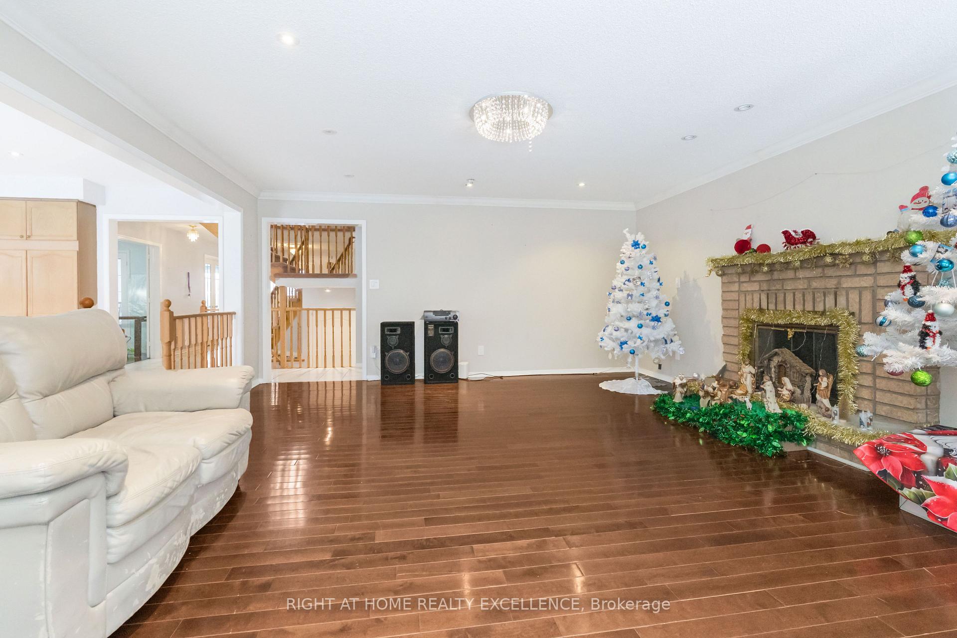 Photo 9 of 106 Royal Valley Drive, Caledon, Rural Caledon — HOMEH