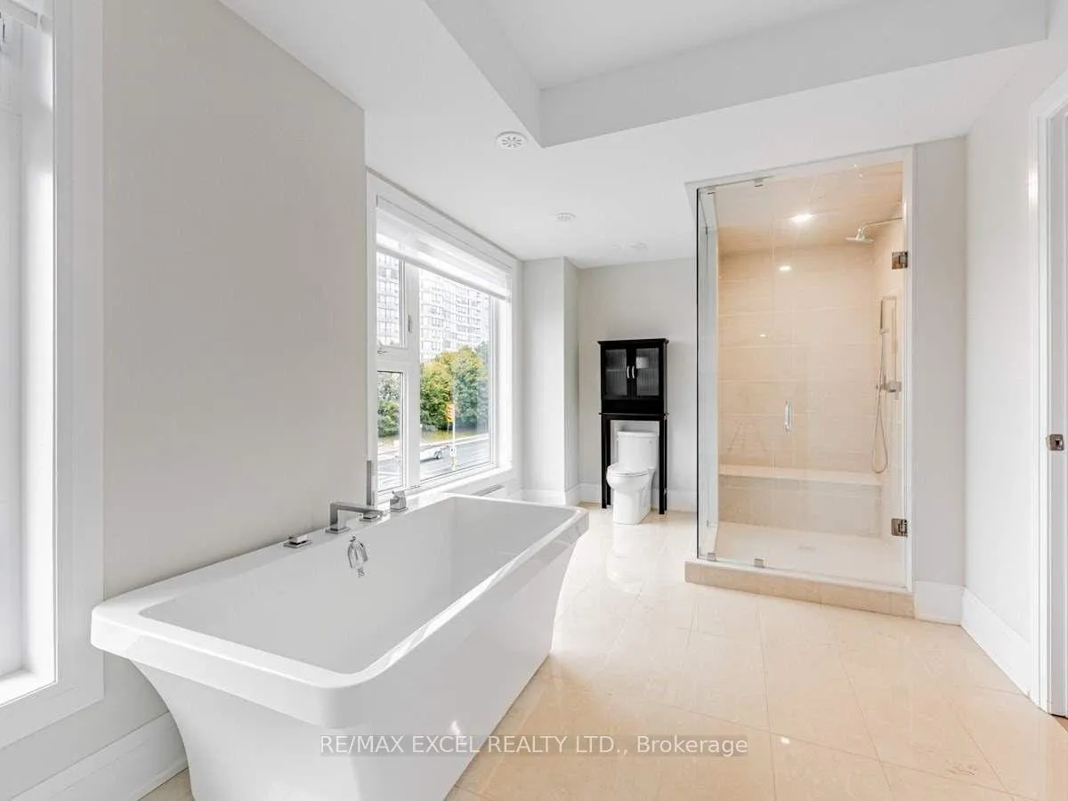 Photo 11 of 889 Clark Avenue W, Vaughan, Brownridge — HOMEH