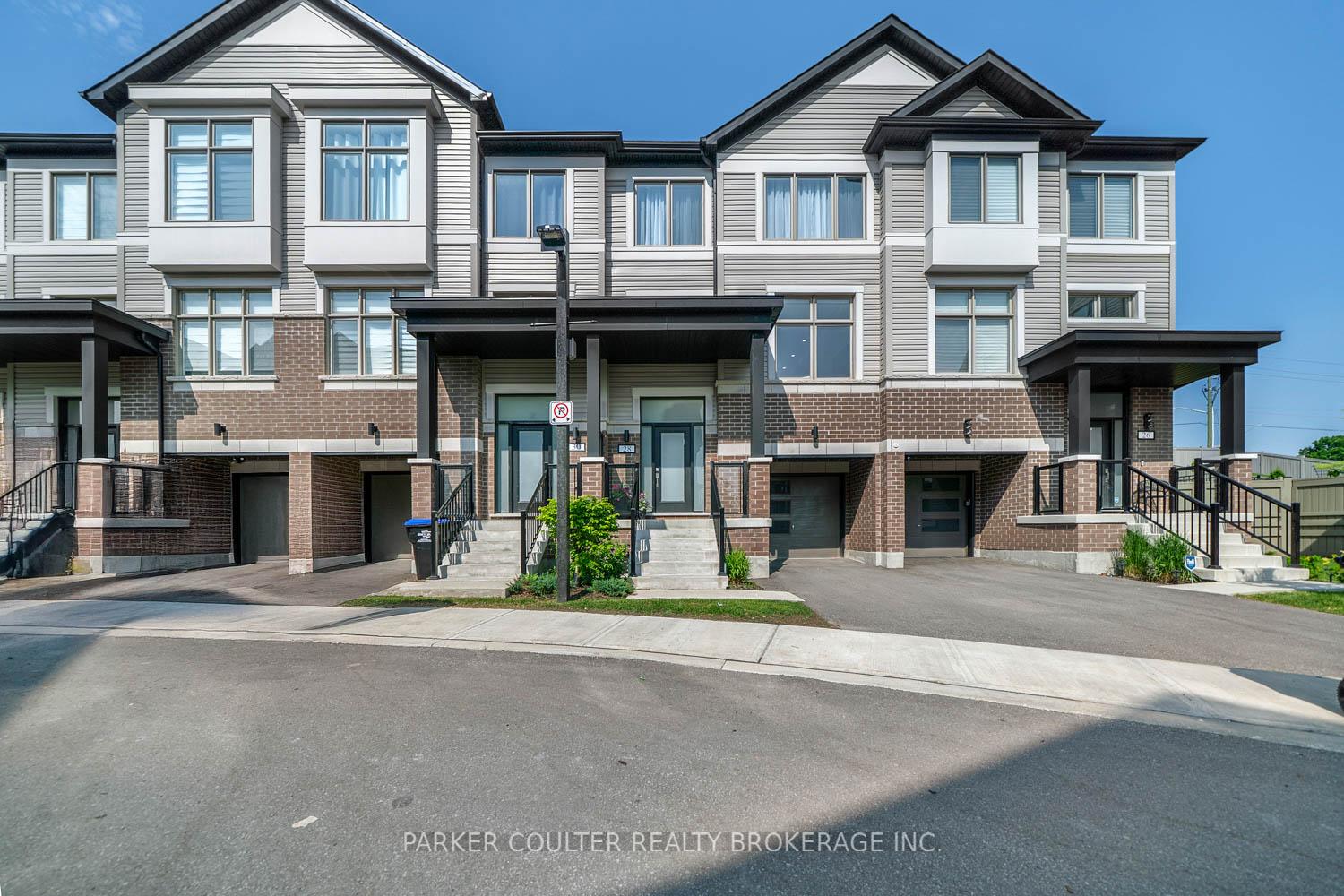 Photo 2 of Unit 14, 28 Totten Trail, New Tecumseth, Tottenham — HOMEH