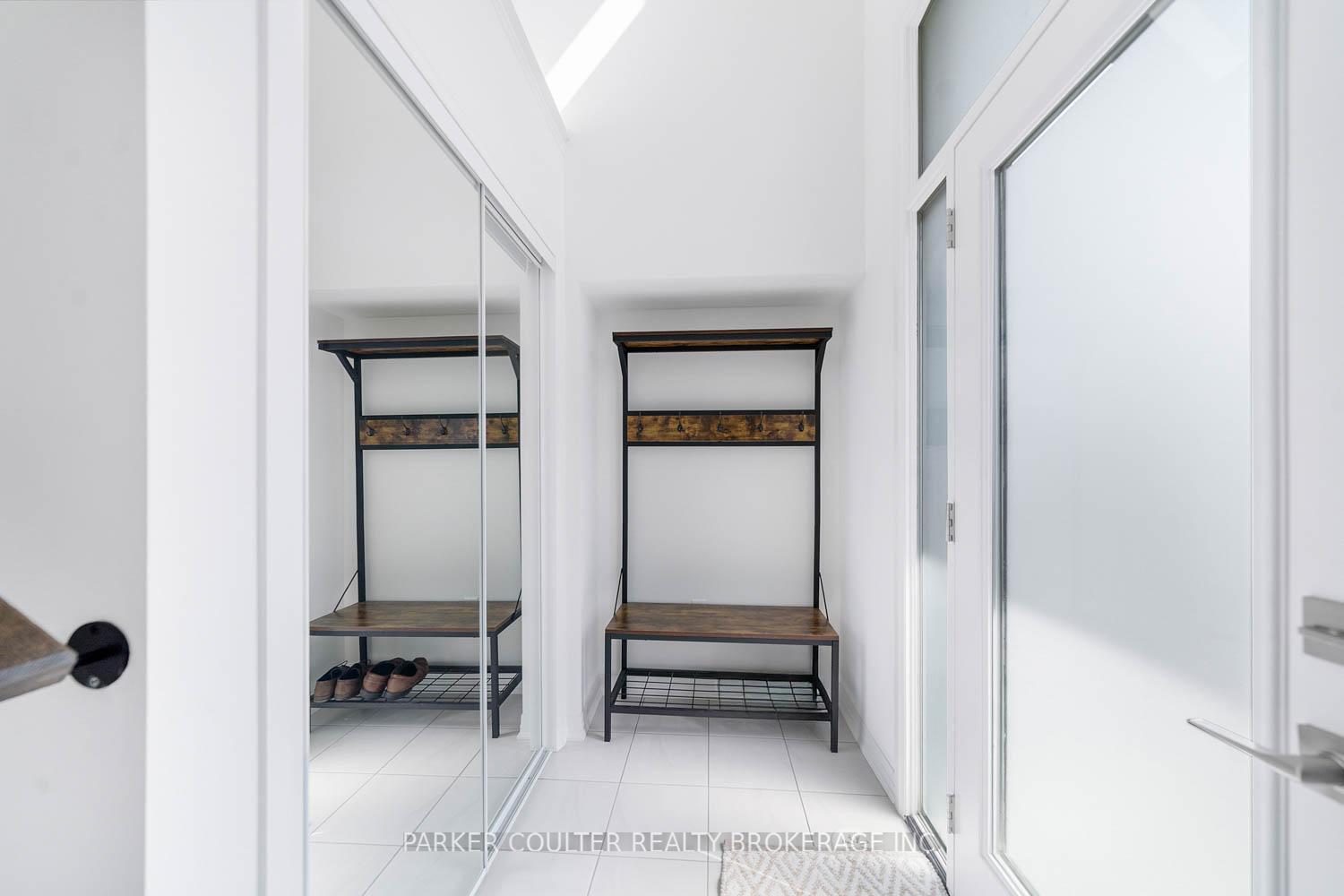 Photo 5 of Unit 14, 28 Totten Trail, New Tecumseth, Tottenham — HOMEH
