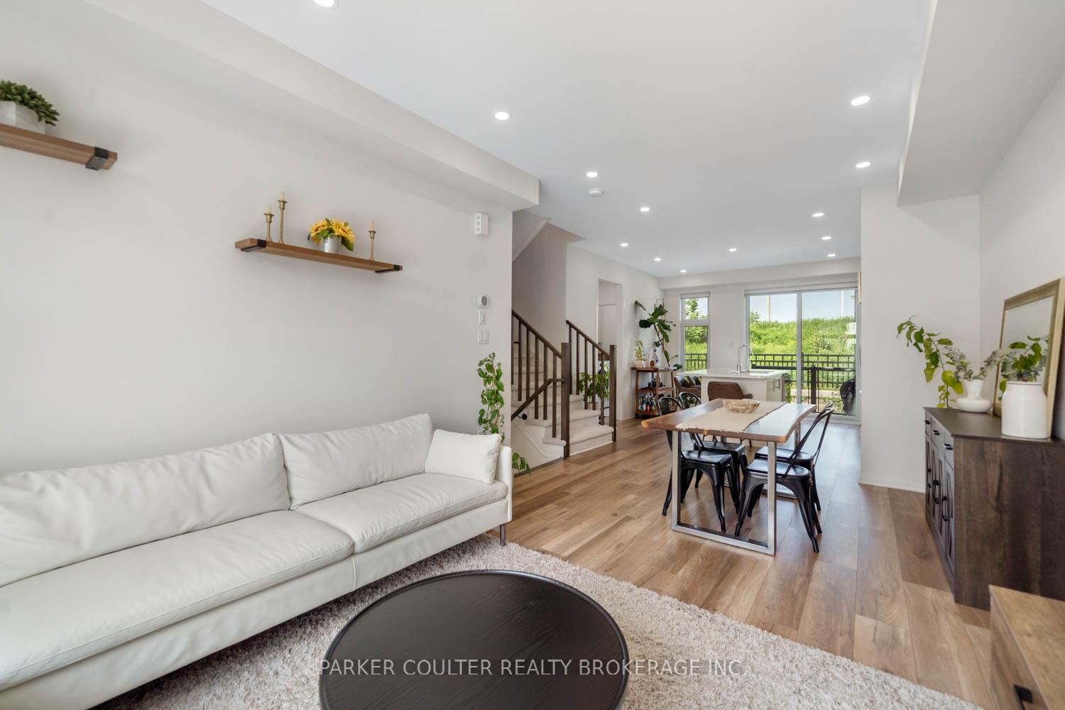 Photo 8 of Unit 14, 28 Totten Trail, New Tecumseth, Tottenham — HOMEH