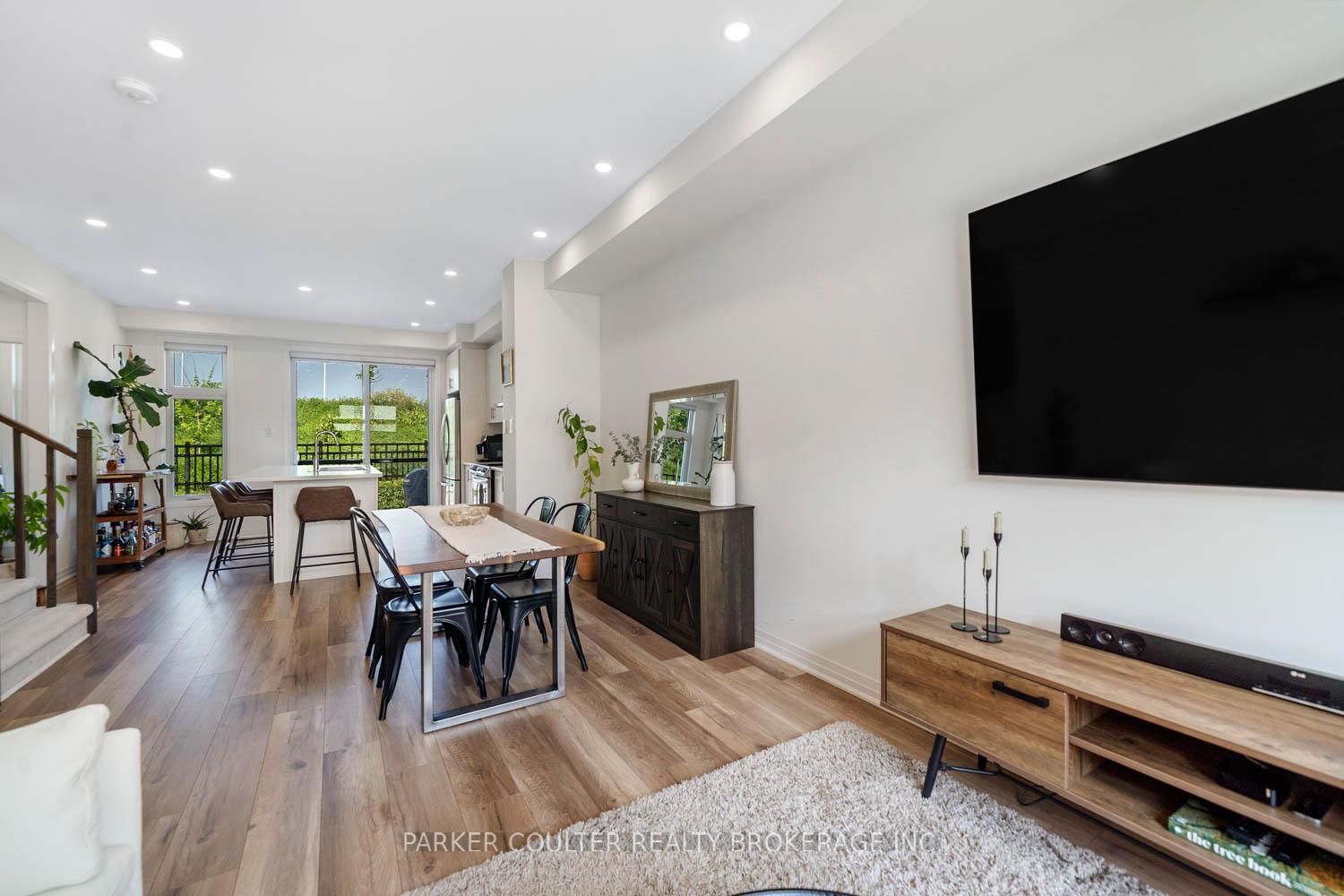Photo 9 of Unit 14, 28 Totten Trail, New Tecumseth, Tottenham — HOMEH