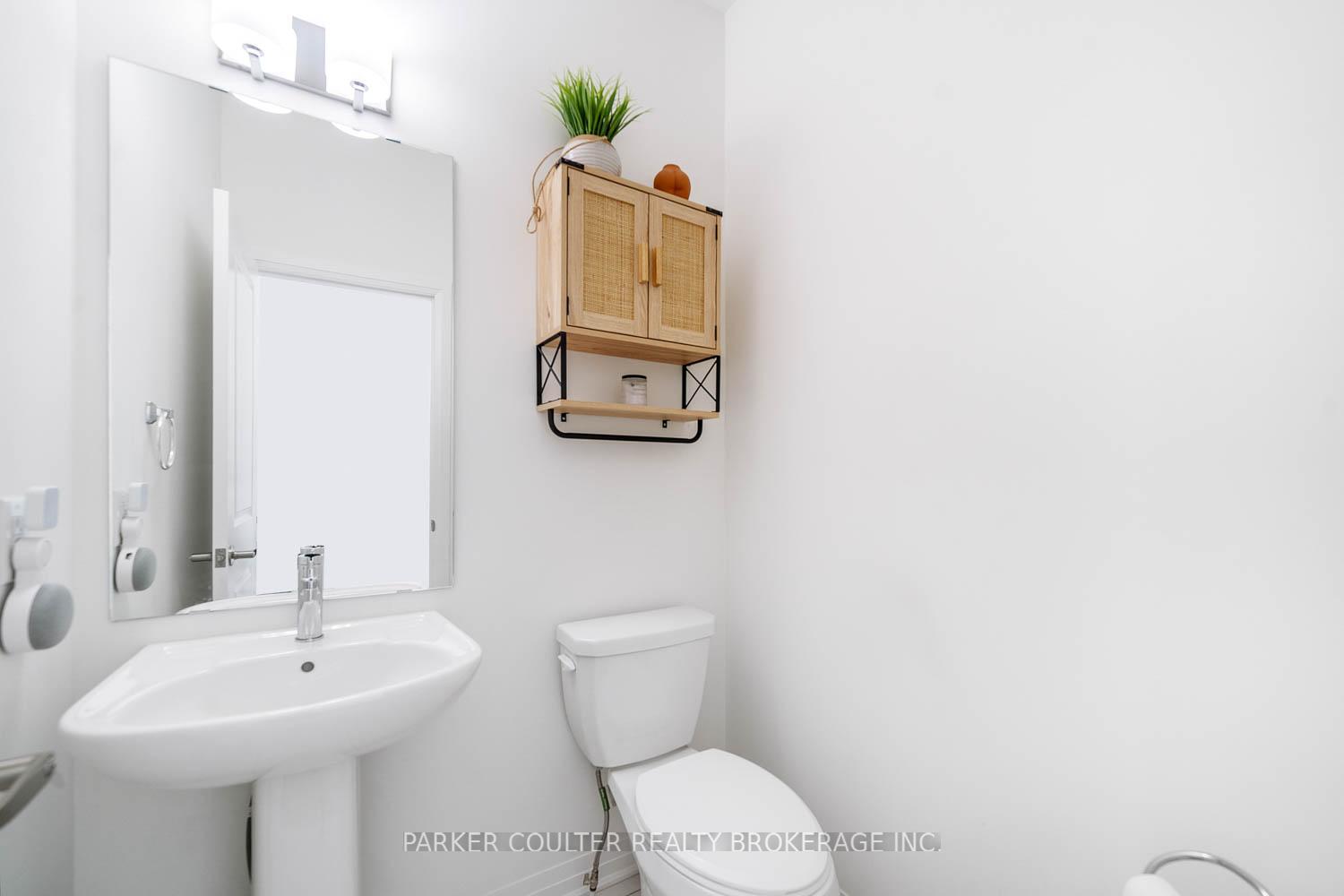 Photo 15 of Unit 14, 28 Totten Trail, New Tecumseth, Tottenham — HOMEH