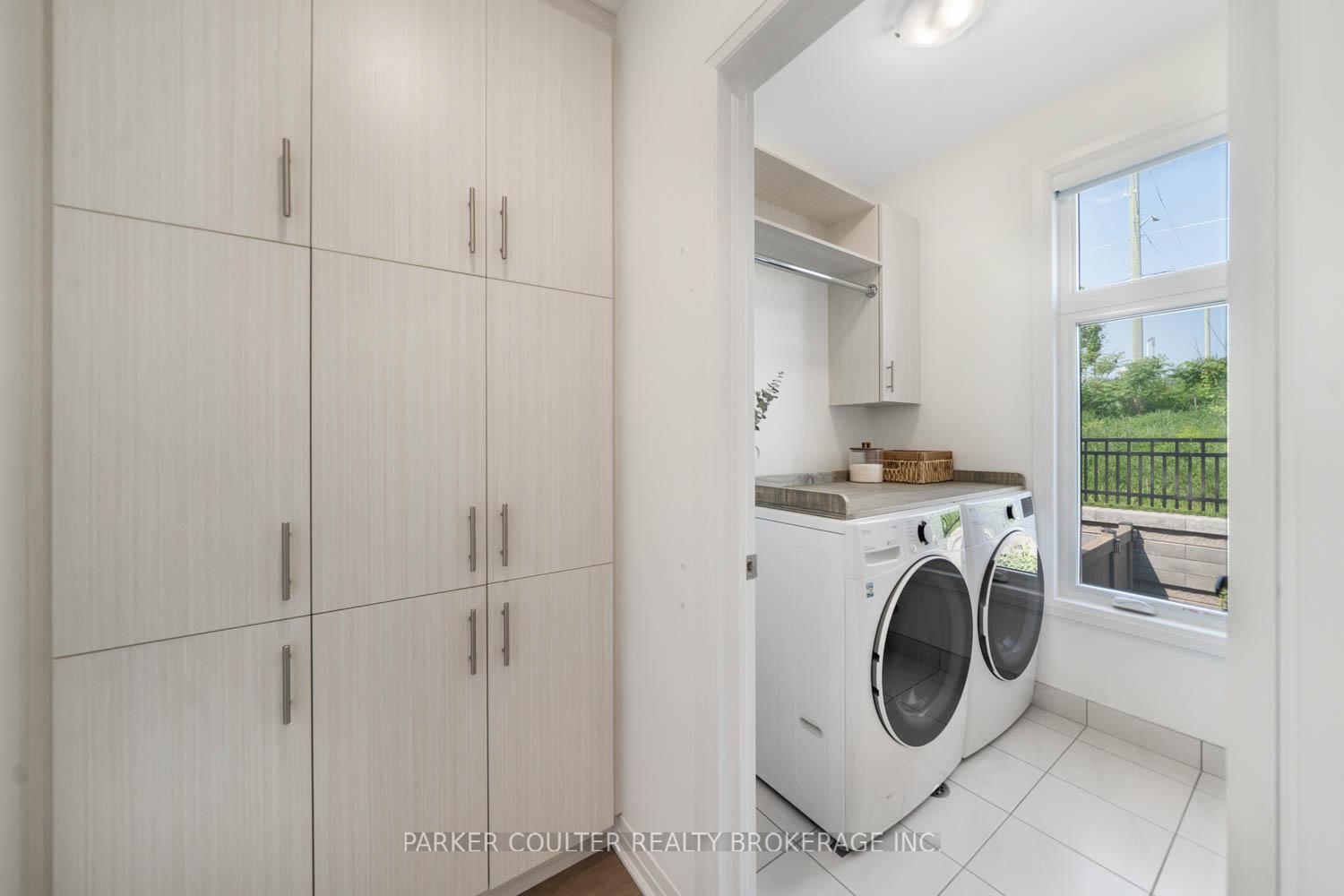 Photo 26 of Unit 14, 28 Totten Trail, New Tecumseth, Tottenham — HOMEH
