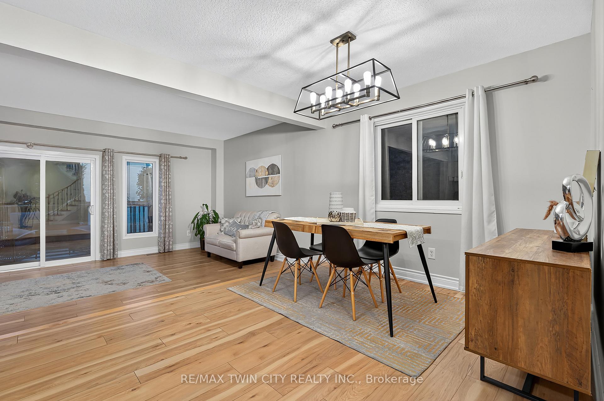 Photo 13 of 70 Cannes Street, Kitchener, Huron Park — HOMEH