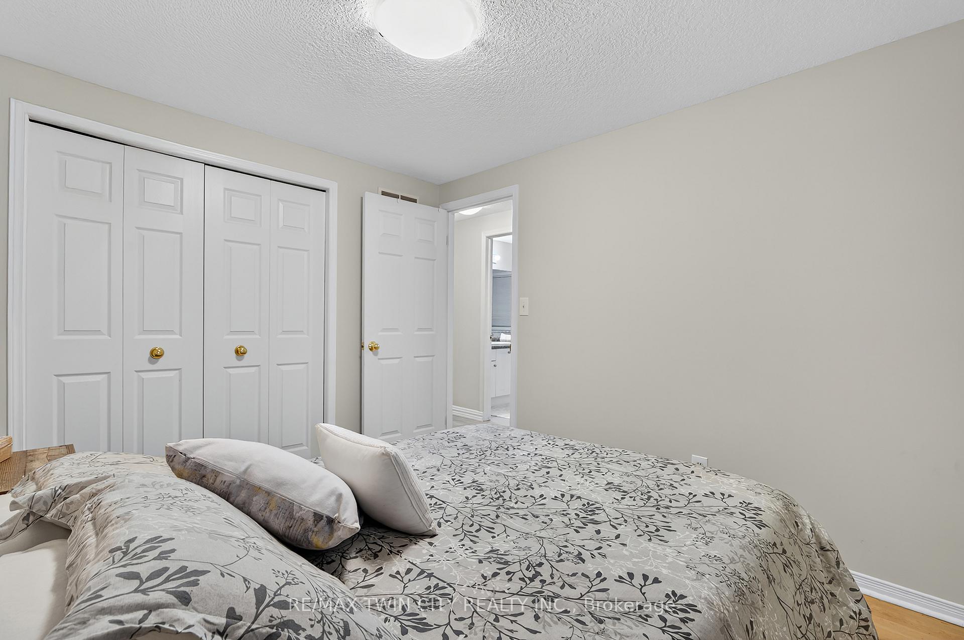 Photo 18 of 70 Cannes Street, Kitchener, Huron Park — HOMEH