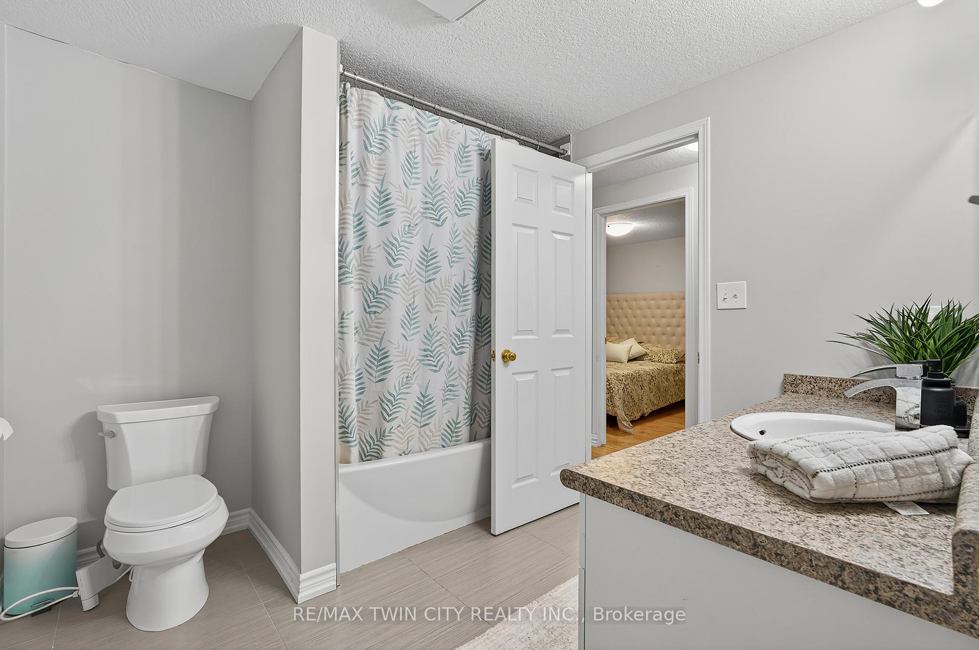 Photo 20 of 70 Cannes Street, Kitchener, Huron Park — HOMEH