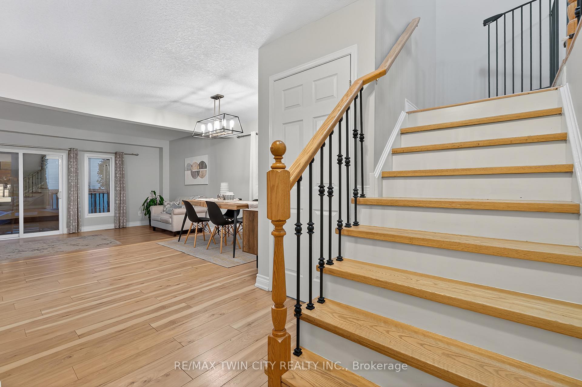 Photo 26 of 70 Cannes Street, Kitchener, Huron Park — HOMEH