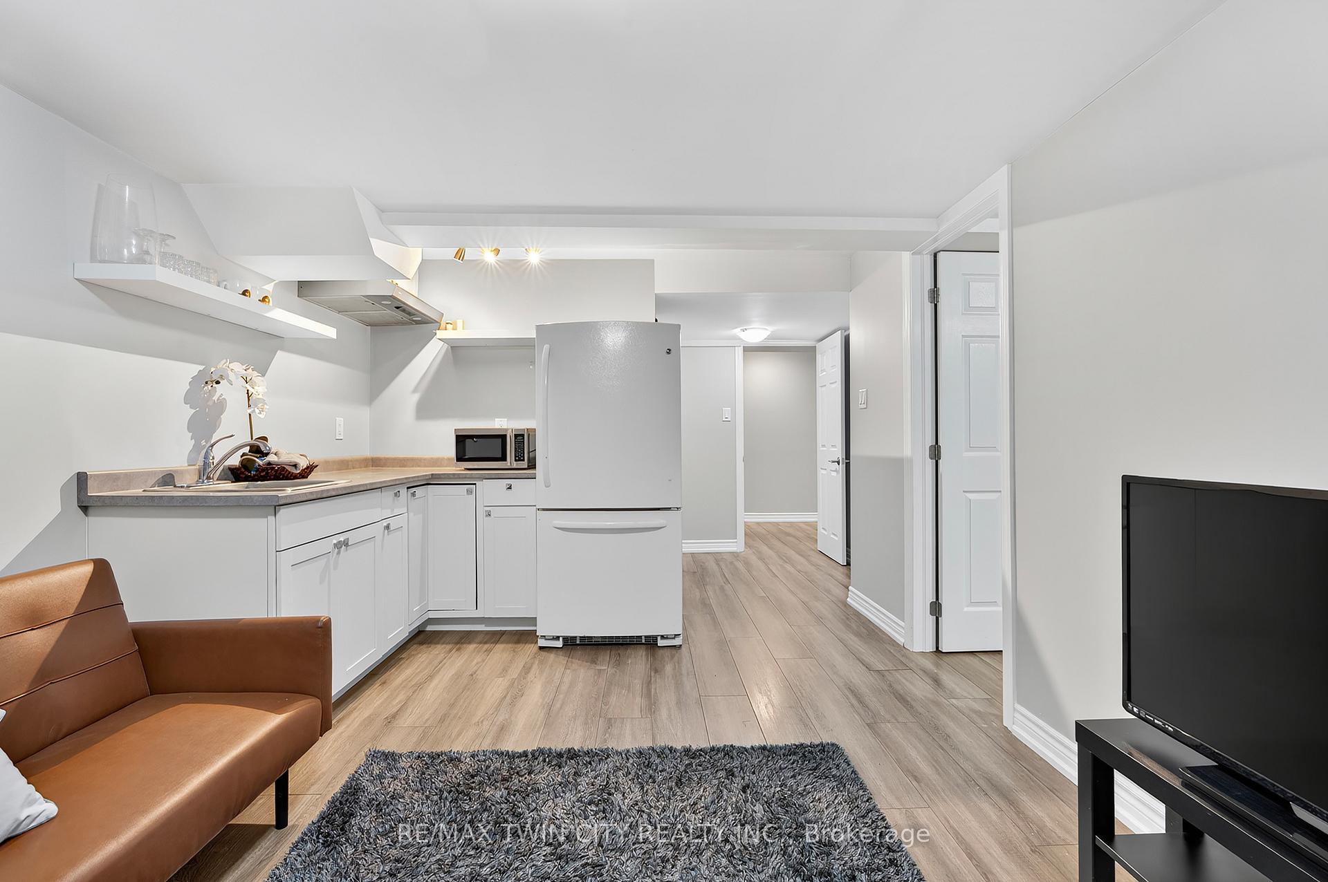 Photo 32 of 70 Cannes Street, Kitchener, Huron Park — HOMEH