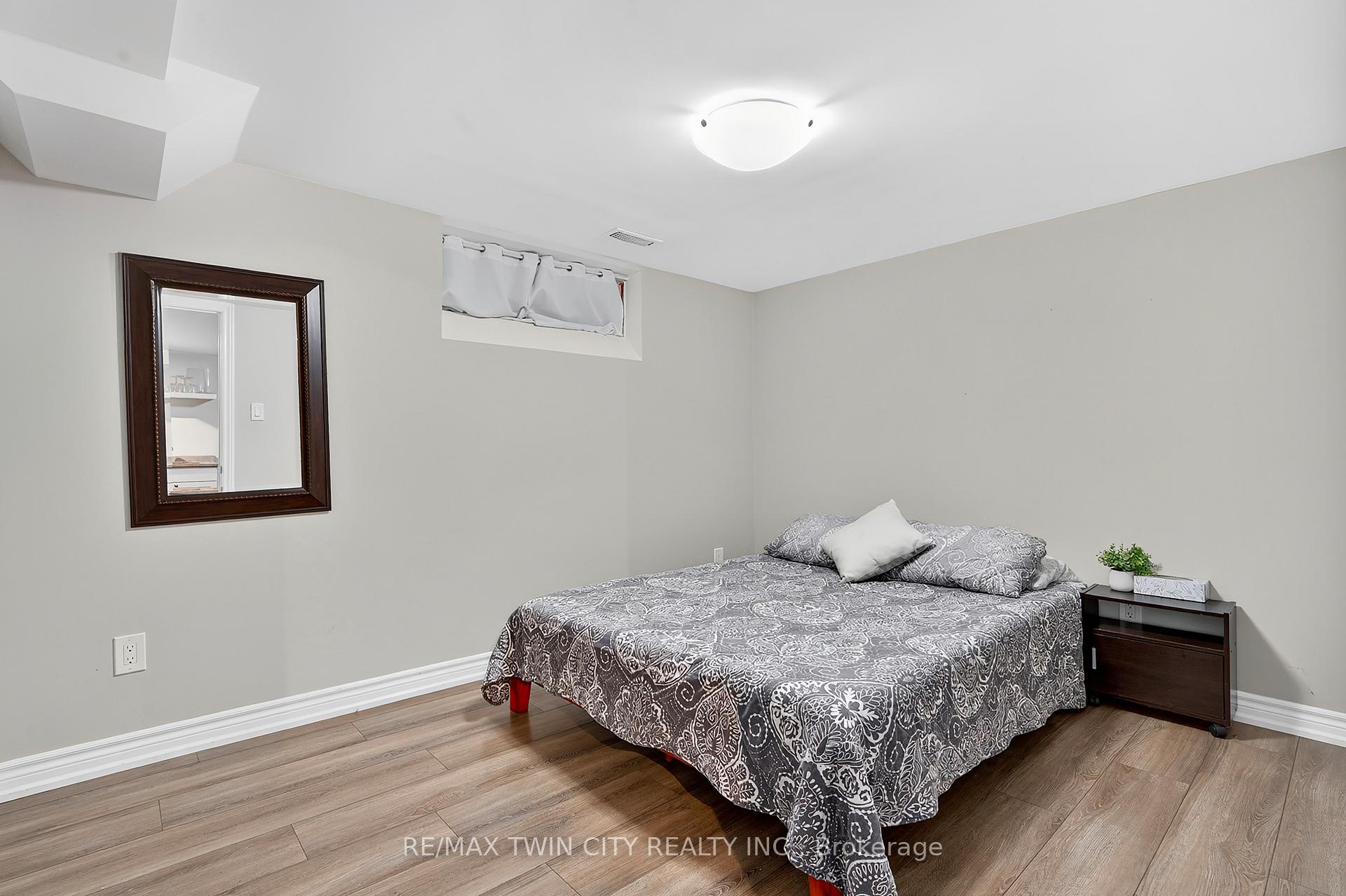 Photo 33 of 70 Cannes Street, Kitchener, Huron Park — HOMEH
