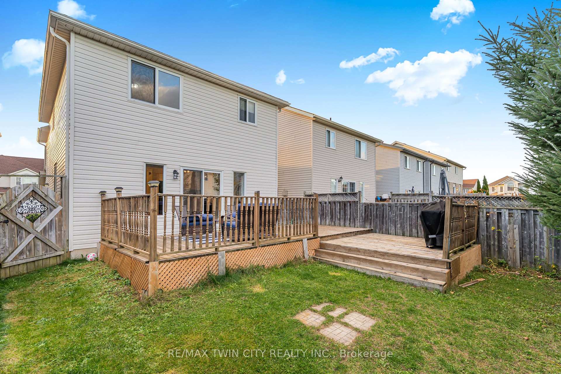 Photo 36 of 70 Cannes Street, Kitchener, Huron Park — HOMEH