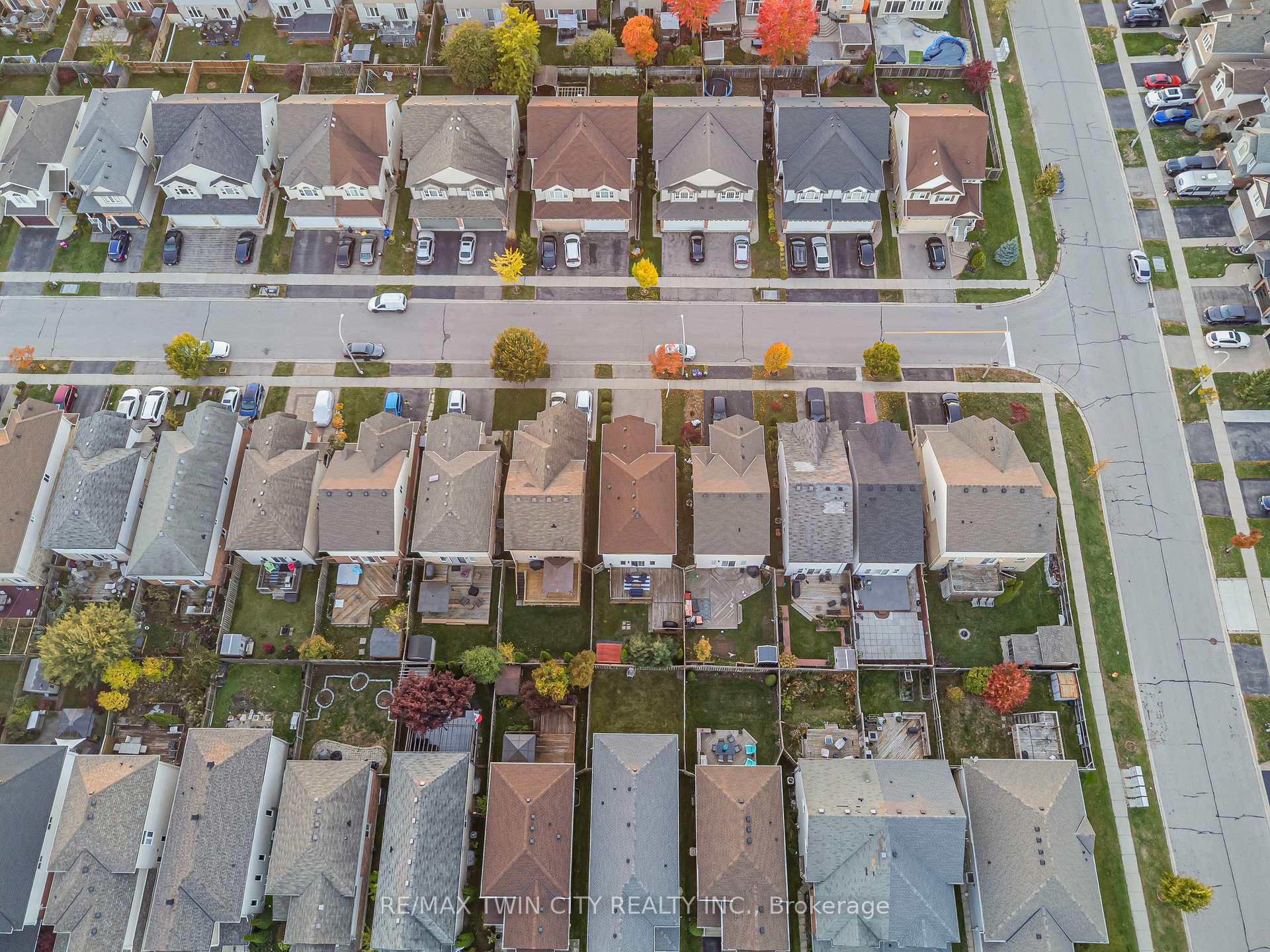 Photo 42 of 70 Cannes Street, Kitchener, Huron Park — HOMEH